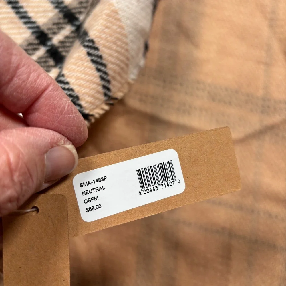 Steve Madden Reversible Plaid Blanket Scarf Shawl Wrap‎ Neutral One Size Acrylic